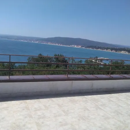 за гости гаван Бяла