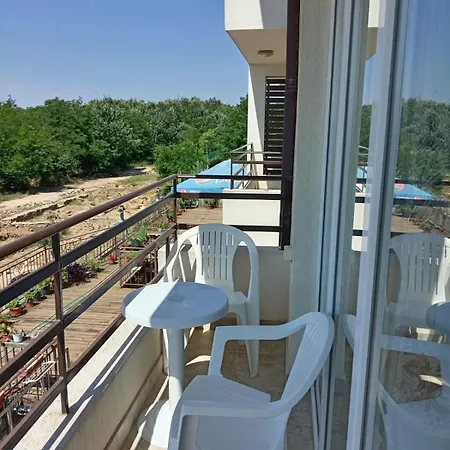 Апартамент за гости гаван Бяла